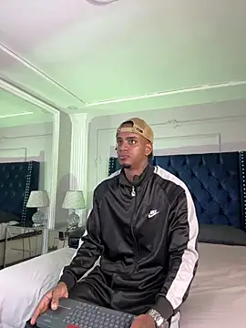 AaronCruz  online show from 03/08/26, 02:04