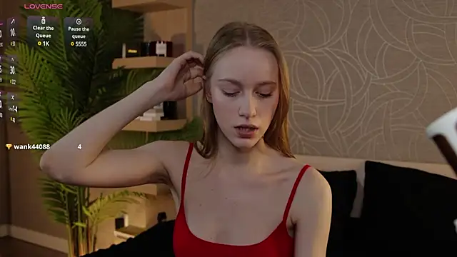 Snapshot of PollyAgata chatting on 03/15/25, 07:48 PollyAgata online show from 03/15/25, 07:48