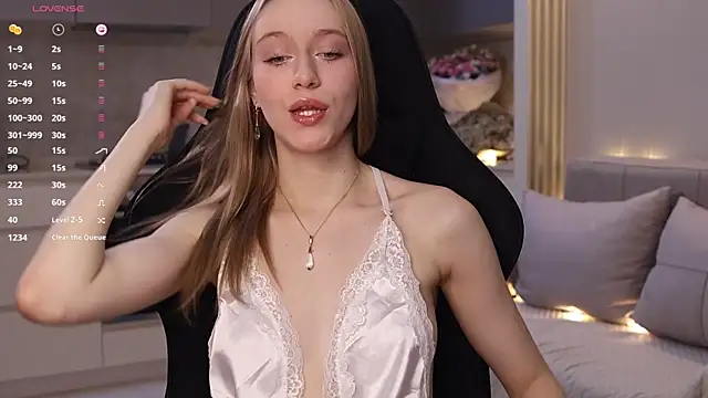 Snapshot of PollyAgata chatting on 11/25/25, 07:14 PollyAgata online show from 11/25/25, 07:14