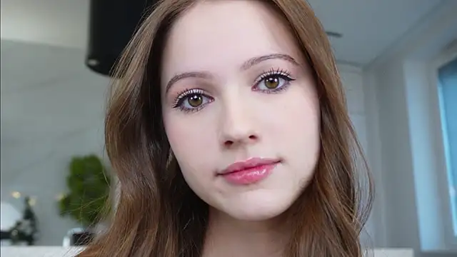 hecola online show from 11/30/25, 09:21