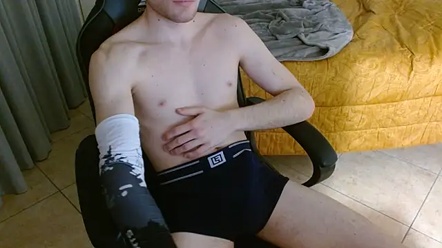 FitGuyDream online show from 03/11/26, 04:45