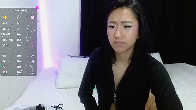 Anne Nicholson online show from 12/24/24, 04:22