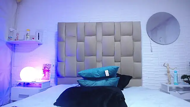 Kristin Ramirez online show from 03/19/25, 02:35