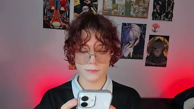 Snapshot of Max_lover1 chatting on 09/29/25, 12:28 Max lover1 online show from 09/29/25, 12:28