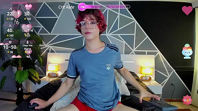 Snapshot of Max_lover1 chatting on 03/13/25, 08:00 Max lover1 online show from 03/13/25, 08:00