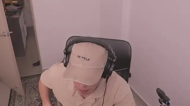 Tony Hoffa online show from 10/31/25, 08:49