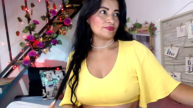 luna sky83 online show from 02/04/26, 09:04