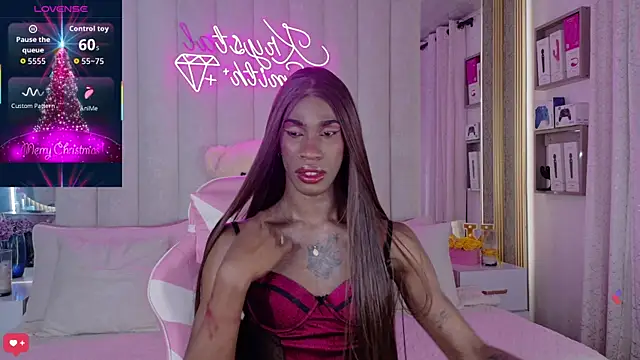 Snapshot of Kendall_Gil chatting on 12/23/25, 05:18 Kendall Gil online show from 12/23/25, 05:18