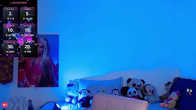 Kendall Gil online show from 10/28/25, 04:02