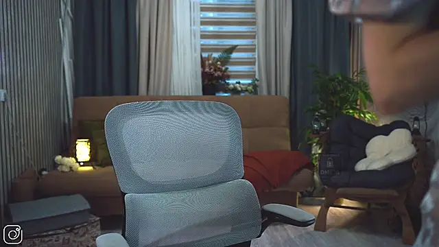 Feral Berrry  online show from 02/14/26, 02:17