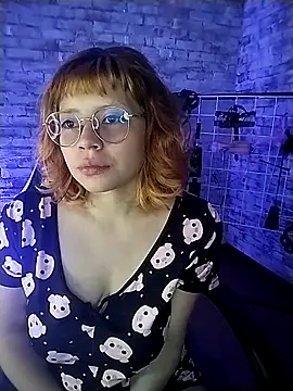 Snapshot of Cherry_xoxx chatting on 09/18/25, 11:57 Cherry xoxx online show from 09/18/25, 11:57