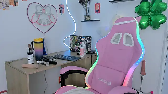 AlyRoses online show from 03/21/25, 12:18
