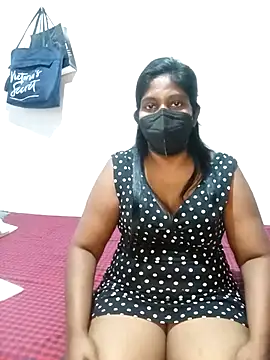 Aroma Sl online show from 11/07/25, 01:59