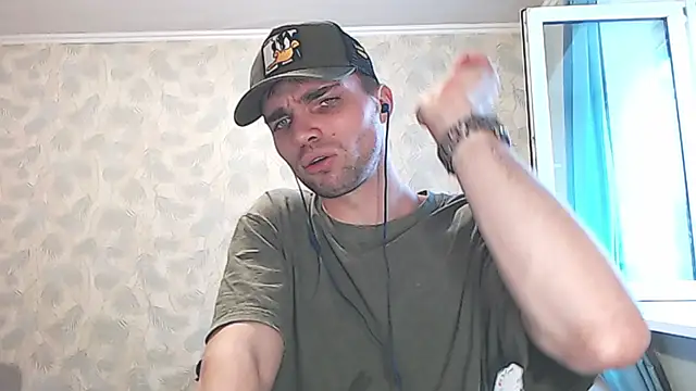 Snapshot of Simbo_cool chatting on 05/17/26, 01:22 Simbo cool online show from 05/17/26, 01:22