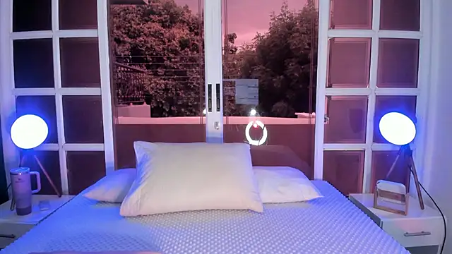 LottiCarter online show from 05/27/26, 08:05