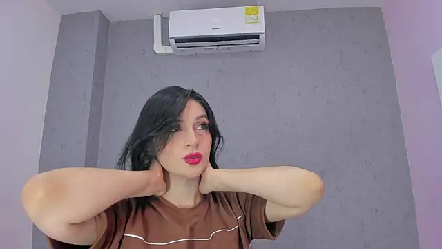 Tiffany mendez online show from 11/12/25, 12:09