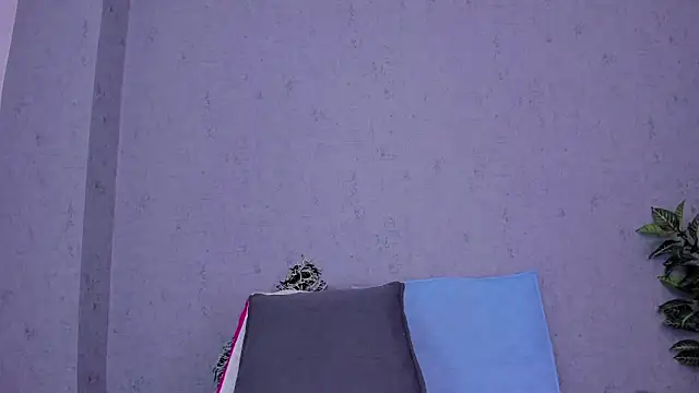 Tiffany mendez online show from 04/15/26, 12:10