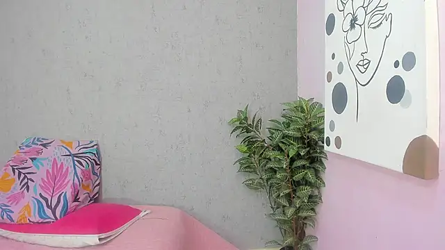 Tiffany mendez online show from 01/06/26, 12:09