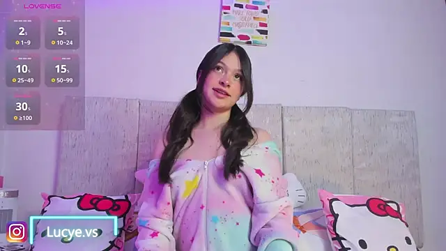 LucyEvans  online show from 10/06/25, 03:40