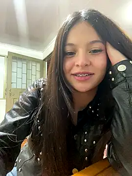 LucyEvans  online show from 10/20/25, 05:42