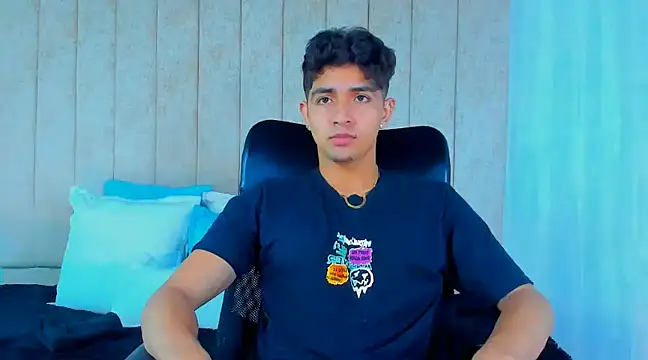 Snapshot of Muichiro_tokito1 chatting on 02/16/25, 04:09 Muichiro tokito1 online show from 02/16/25, 04:09