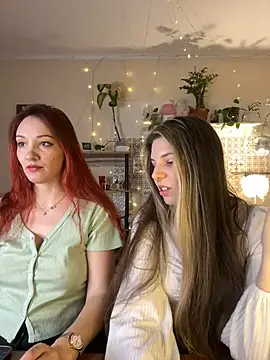 Snapshot of Annie_aww chatting on 03/08/25, 08:14 Annie aww online show from 03/08/25, 08:14