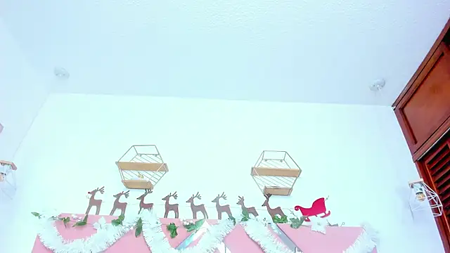 Snapshot of nahomygrey_ chatting on 12/19/25, 07:38 nahomygrey online show from 12/19/25, 07:38