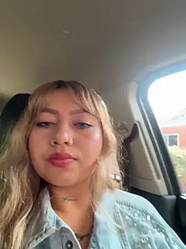 amanda-medrano1 online show from 02/21/26, 02:30