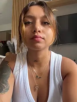 Snapshot of amanda-medrano1 chatting on 02/04/25, 05:23 amanda-medrano1 online show from 02/04/25, 05:23