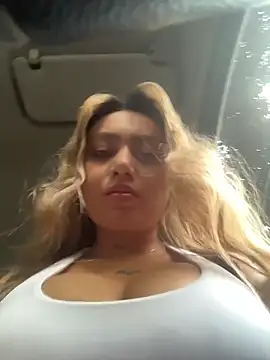 amanda-medrano1 online show from 03/18/26, 03:46