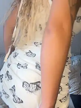 Snapshot of amanda-medrano1 chatting on 02/27/25, 03:26 amanda-medrano1 online show from 02/27/25, 03:26