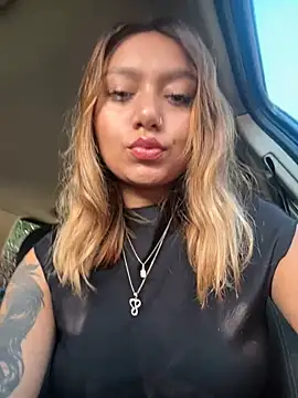 Snapshot of amanda-medrano1 chatting on 01/21/25, 01:32 amanda-medrano1 online show from 01/21/25, 01:32