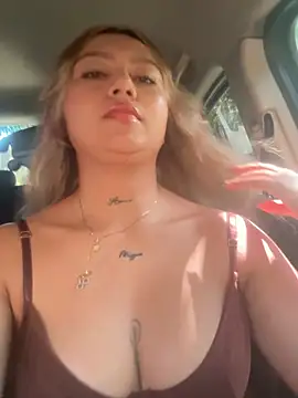 amanda-medrano1 online show from 01/16/26, 04:00