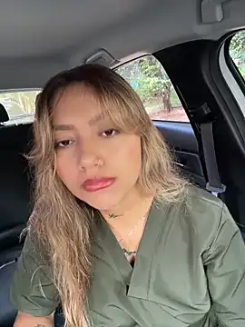 amanda-medrano1 online show from 06/02/26, 01:44
