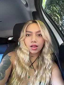 Snapshot of amanda-medrano1 chatting on 07/16/26, 01:52 amanda-medrano1 online show from 07/16/26, 01:52