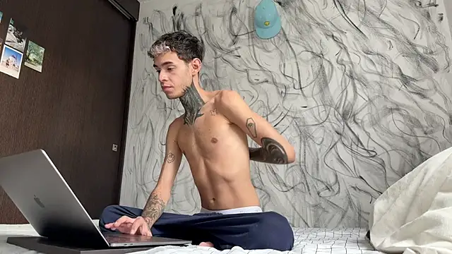 Saturno v online show from 03/31/26, 11:12