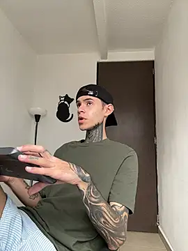 Saturno v online show from 02/28/26, 08:19