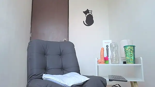 Saturno v online show from 10/24/25, 02:38