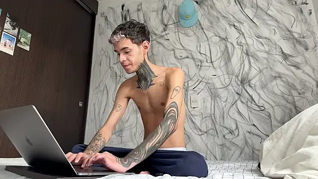 Saturno v online show from 03/28/26, 11:22