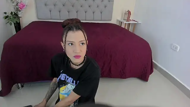 hellen kat online show from 03/13/25, 09:48