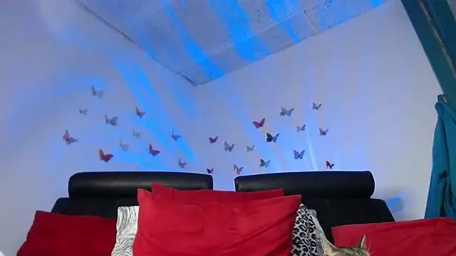 Sexy-Favgirl online show from 03/06/26, 11:22