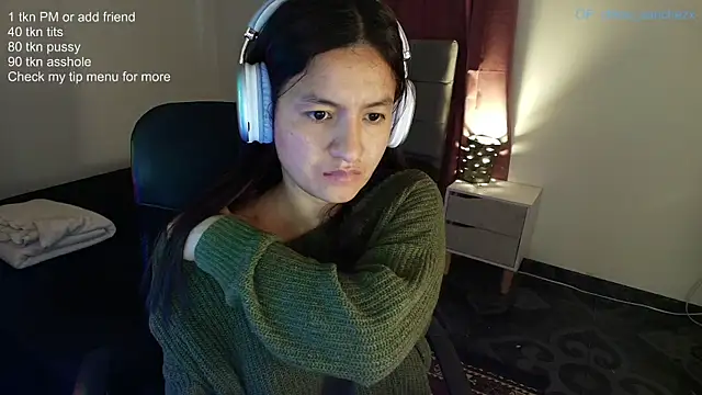 ChloeSanchezx online show from 07/07/26, 07:23