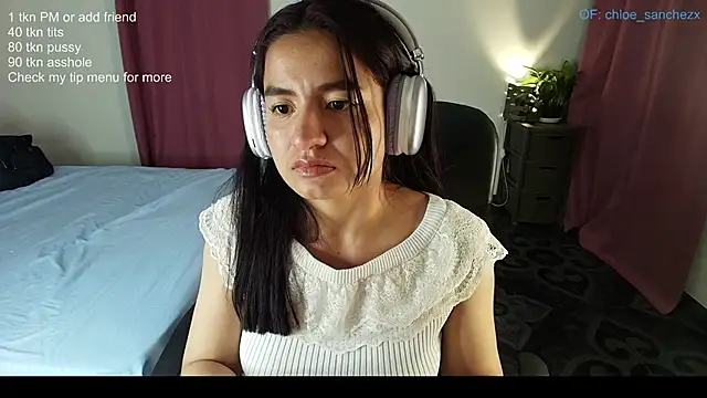 ChloeSanchezx online show from 04/23/26, 01:01