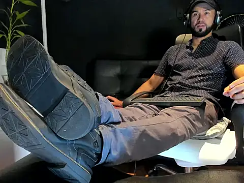 alessandro wye online show from 10/24/25, 03:05