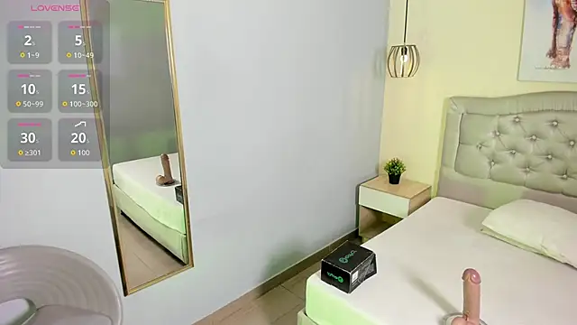 escarleth   online show from 01/06/26, 12:42