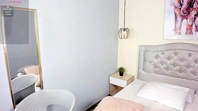 escarleth   online show from 02/23/26, 11:44