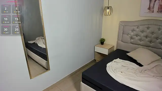 escarleth   online show from 01/10/26, 01:06