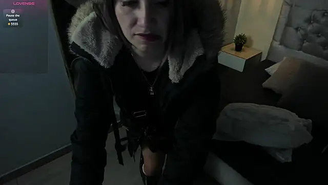 escarleth   online show from 02/25/26, 11:43