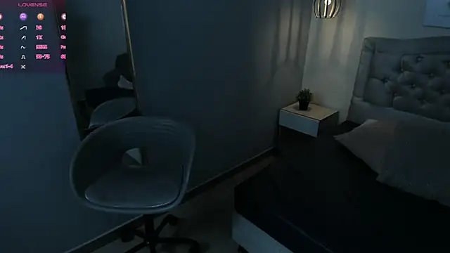 Snapshot of escarleth__ chatting on 06/18/26, 02:22 escarleth online show from 06/18/26, 02:22
