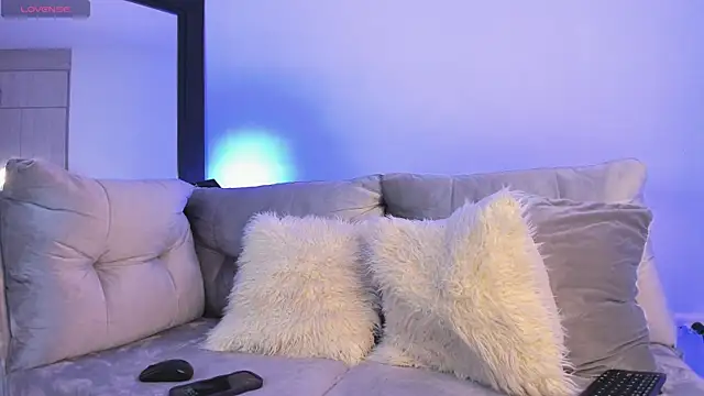 alanajonhsonm online show from 11/19/25, 05:07